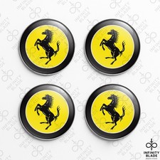 4x Ferrari Emblem Abzeichen