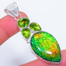 Grüner Rutilquarz, Peridot