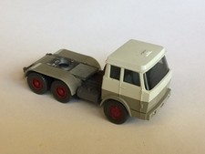 Wiking Hanomag Henschel o.L. Kotflügel einteilig o.Zentriernippel für Schw (523)