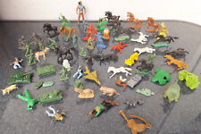 Tüte mit ca.65 vitage Plastik/Kunststoff-Figuren - Pferde,Indianer,Soldaten etc.
