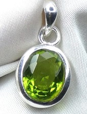 💚 Peridot Olivin Anhänger