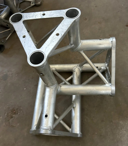 Alutruss trisystem wege ecke - alutruss,