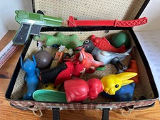 (RB)5025-4823, Konvolut alte Figuren plus Koffer, Spielzeug, Deko