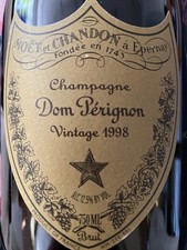 CHAMPAGNE DOM PERIGNON
