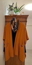 Strickmantel  mit Kapuze in