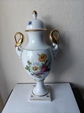AK Kaiser Porzellan Amphore Vase mit Deckel Schwanenhals H 41cm