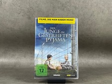 Der Junge im gestreiften