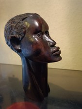 kleine afrikanische Büste, handgeschnitzt aus massivem Ebenholz, alt aber TOPP!