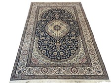 schöner Nain Extrem Fein