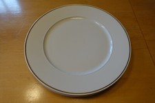 KPM Berlin Urania 4 Platzteller mit Goldrand 1. Wahl