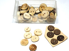 50  Holz Knöpfe