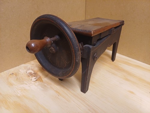 Alte tabakschneidemaschine - alte,