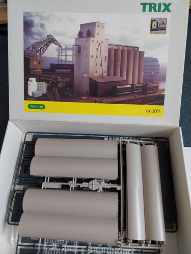 Trix 66109 getreidespeicher - trix,
