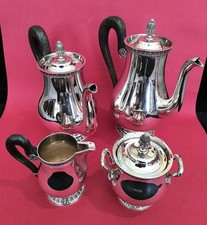 Christofle France Kernset, Kaffeekanne, Wasserkanne, Milch + Zucker versilbert