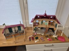 SCHLEICH 42416 Großer Pferdehof mit Wohnhaus und Stall, Horse Club