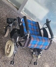 Elektrischer Rollstuhl mit Neue Akku. SB 44 cm