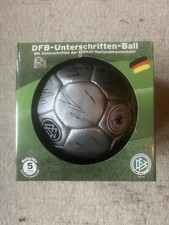 DFB-Unterschriften Ball