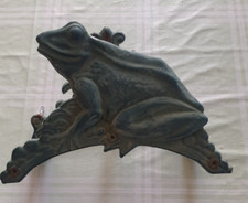 Wandhalter aus Guss, Motiv: Frosch, gebrauchte schöne Deco für d. Gartenschlauch