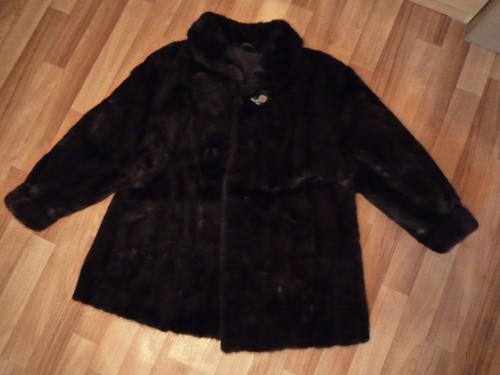 Alte pelzjacke vermutlich - alte,