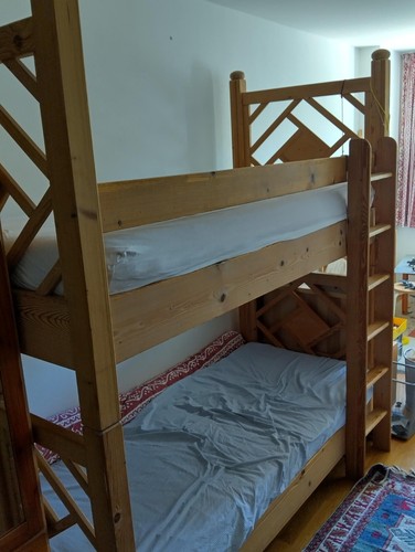 Schönes stockbett aus holz - schönes,