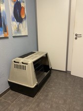 hunde transportbox Auto ,nur einmal gebraucht,guter Zustand ,für grosse Hunde 
