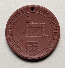 Meißener Porzellan: III. Elbetreffen der FDJ 1968, Auf Kurs 80, Schwertermarke