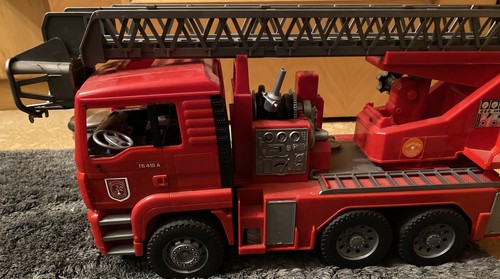 Großes feuerwehrauto - großes,
