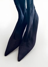 Donald J Pliner Thigh High