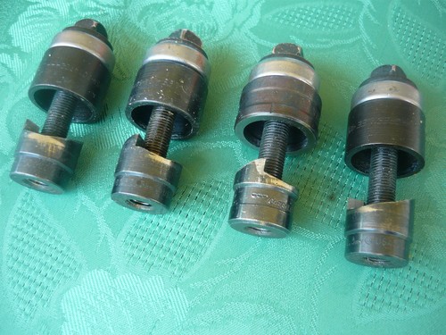 Bis schraublochstanze - 4x,