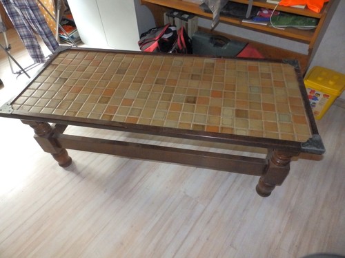 Wohnzimmertisch holz massiv