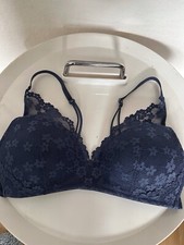 TCM 80 BH Body Essentials Spitze Lace in blau ungetragen