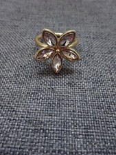 Ring in Blütenform mit Glitzersteinen , Fassung gold farben