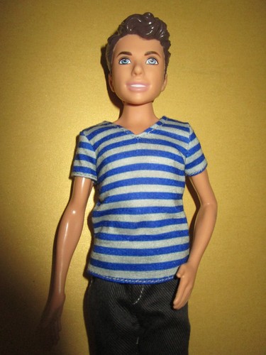 542 barbie fashionistas ken - b-542),
