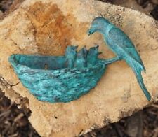 Bronzefigur Vogelnest