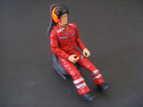 Figur pilot sitzend 18 - sitzend, 1:18