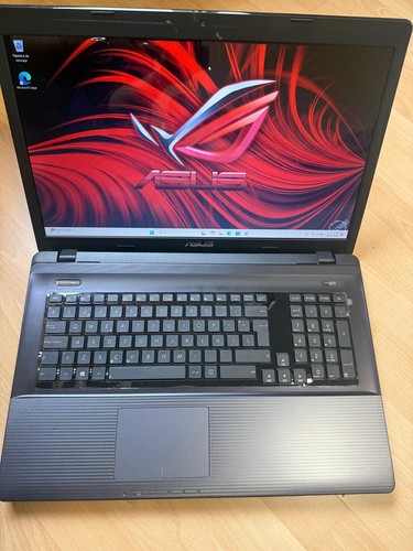 Asus a95v spanish full - 18"4,,