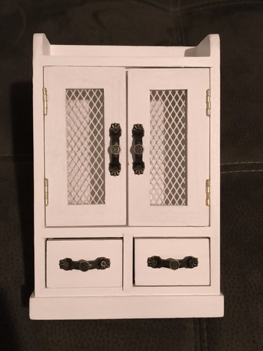 Kleiner holzschrank - kleiner,