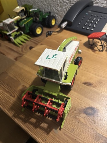 Siku farmer 3854 claas - siku,