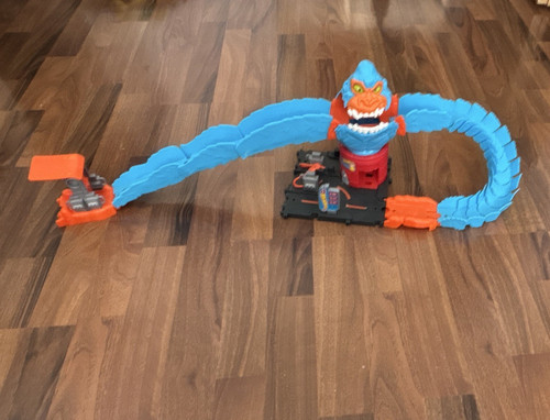Hot wheels monster trucks - hot,