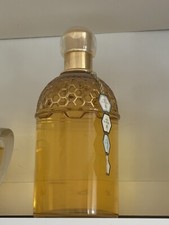 Flakons  , Faktisen , Große und Kleine Flakons Im Setzkasten 