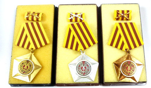 Original kampforden ddr gold - kampforden,