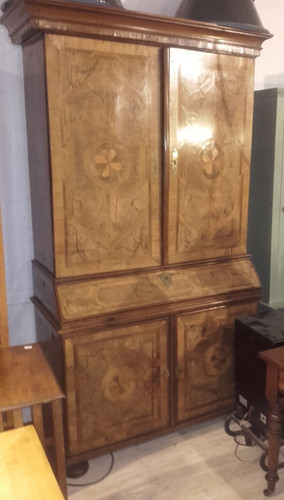 Barock nussbaum sammlerschrank - barock,