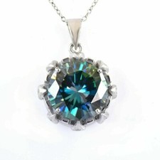 8 Karat Blau Behandelt Diamant