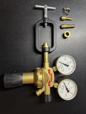 Rhona Acetylen- Druckminderer DIN-Control Schweißgas EN562, 2 Manometer, Zubehör