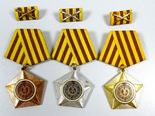 DDR NVA 3original Kampforden getragen