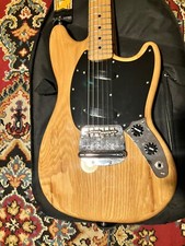 Fender Mustang Benjamin Gibbard Signature m. Gigbag