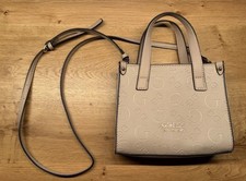 Guess Holden BG861481