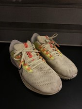 Nike Air Zoom Pegasus 38 Barely Volt, Gr. 44,5, Gebraucht