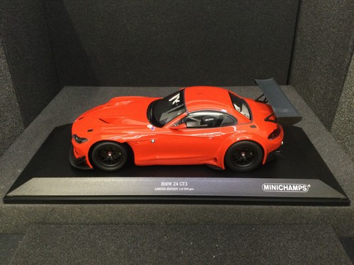 Minichamps 151 122300 - 1:18,