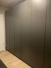 Ikea Pax 5 Türen in grau in sehr gutem Zustand (8 Monate) keine Gebrauchsspuren
